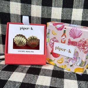 Piper K Gold Shell Earrings